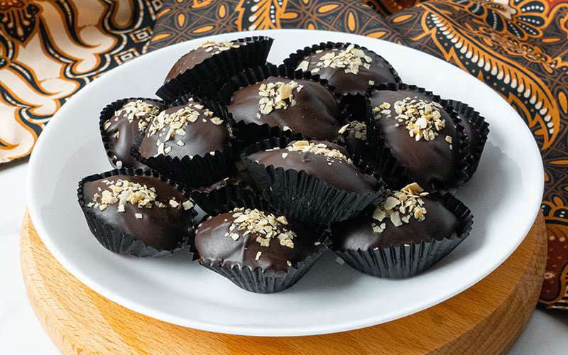 Almond London – Premium Chocolate-Dipped Almond Cookies